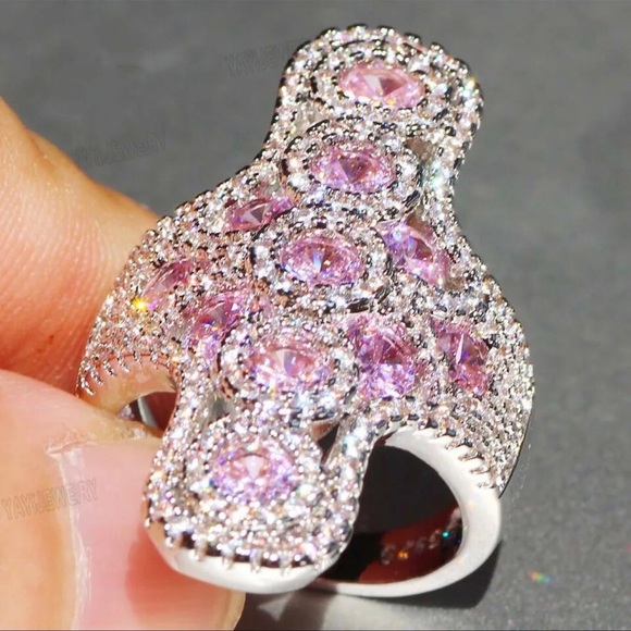 925 Silver Pink Cross Zircon Statement Ring - Picture 4 of 11